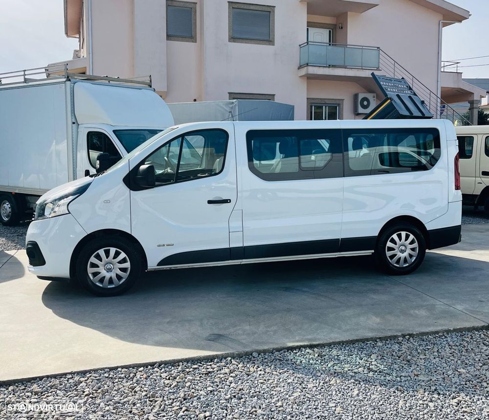 Renault Trafic 9 lugares - 6