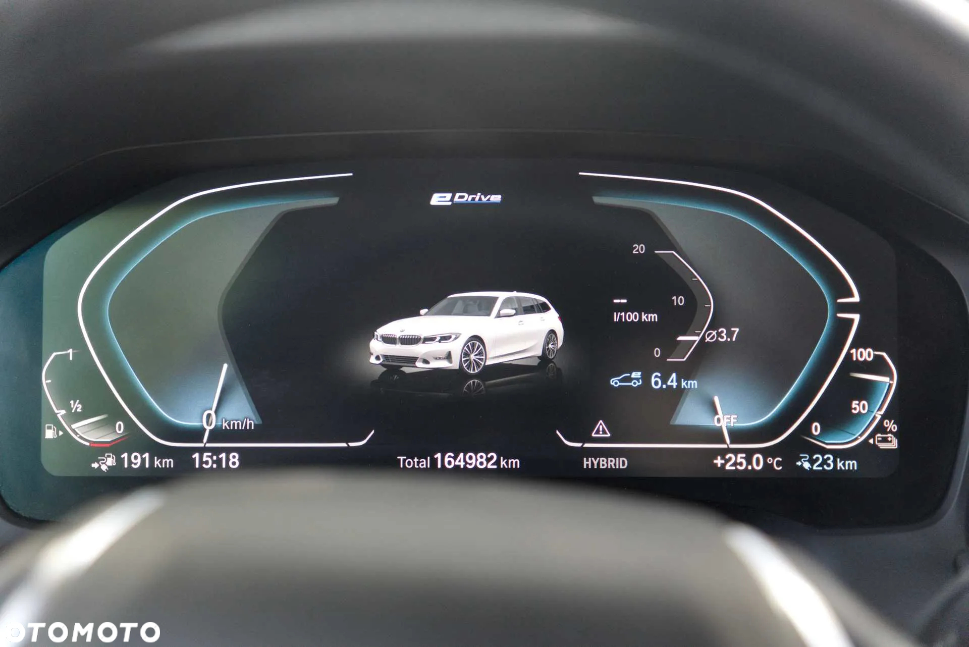 BMW Seria 3 330e PHEV - 36