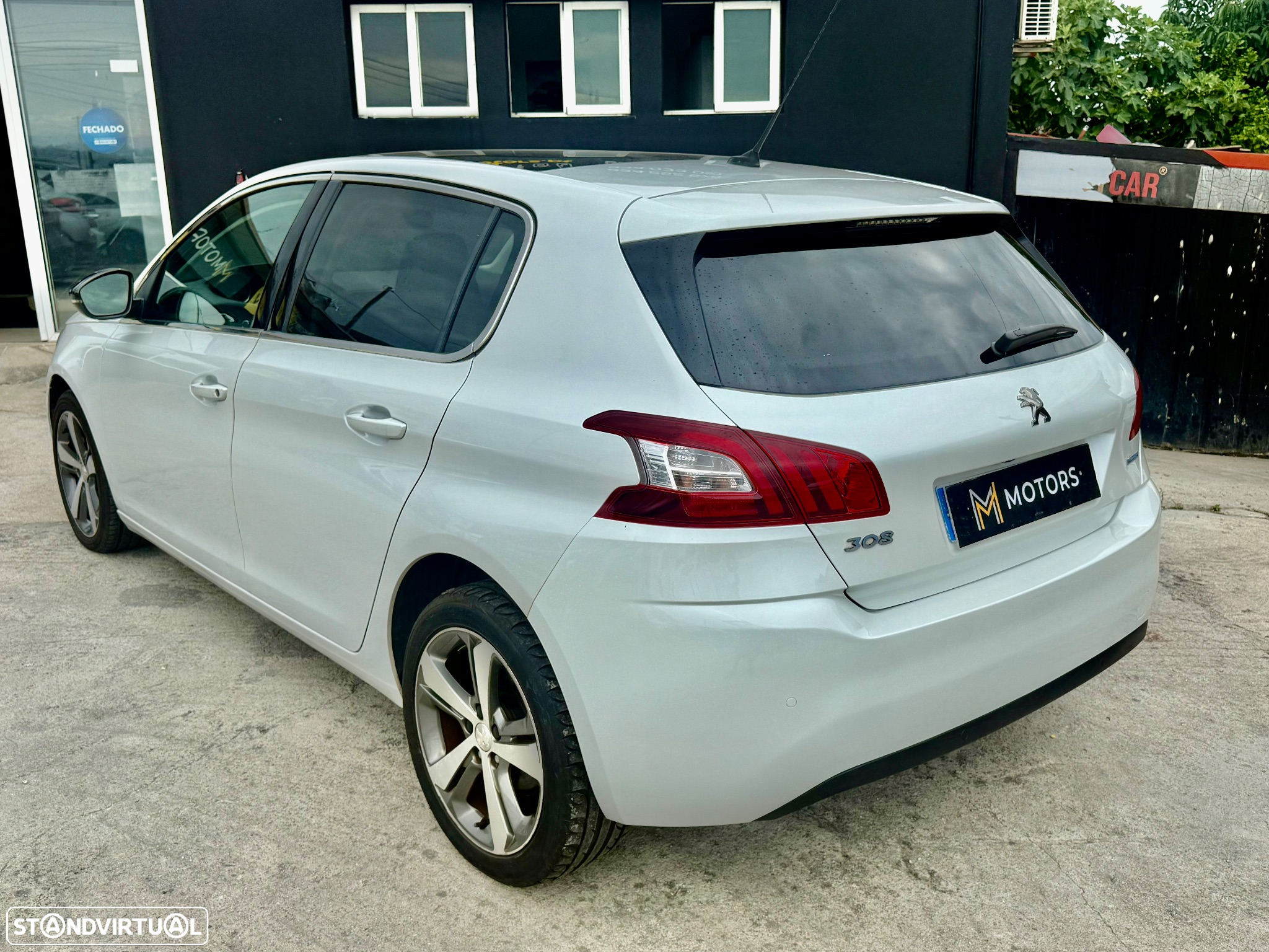 Peugeot 308 1.6 BlueHDi Allure J17 - 26