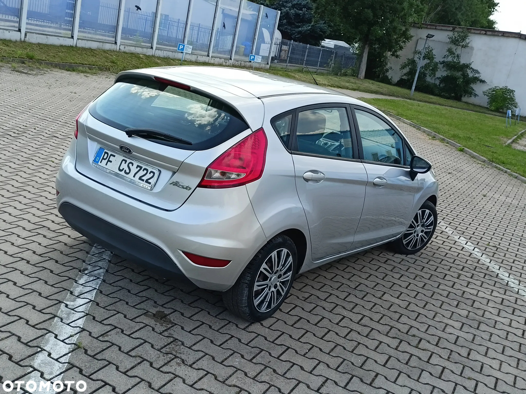 Ford Fiesta 1.25 Ghia - 17