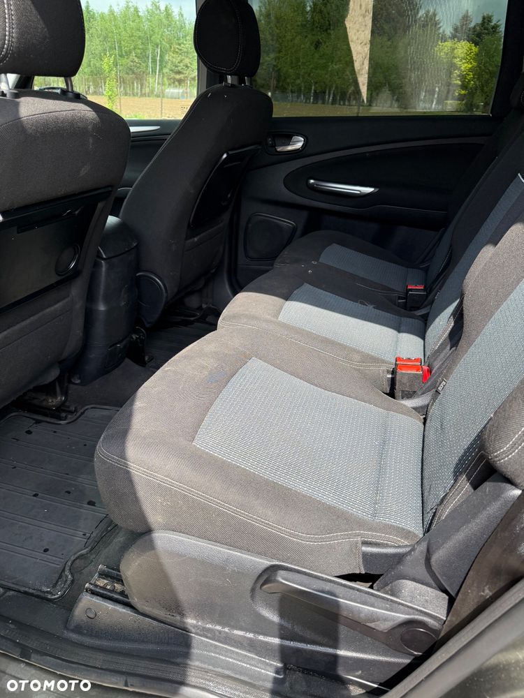 Ford Galaxy 2.0 FF Trend - 6