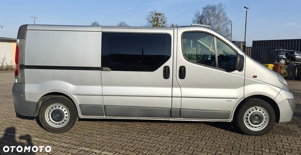 Opel Vivaro - 4