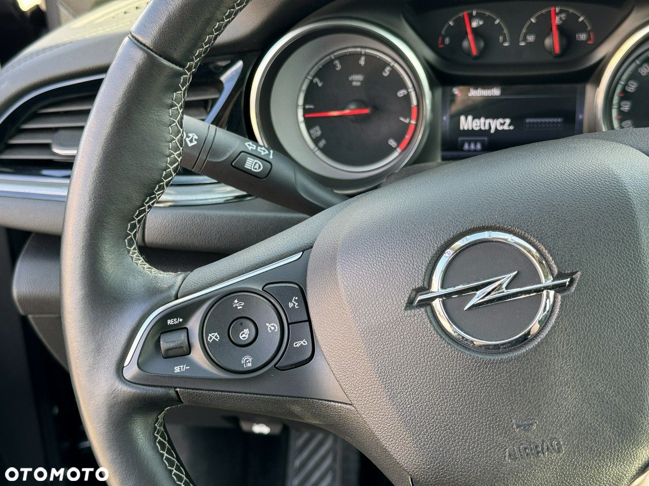 Opel Insignia - 29