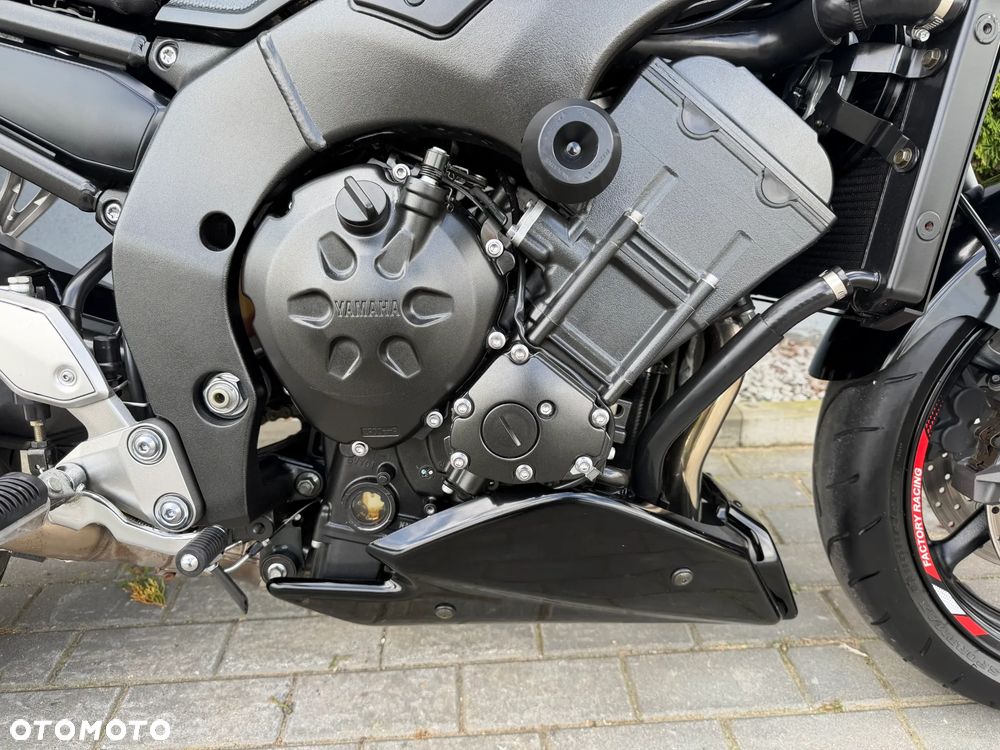Yamaha FZ - 23