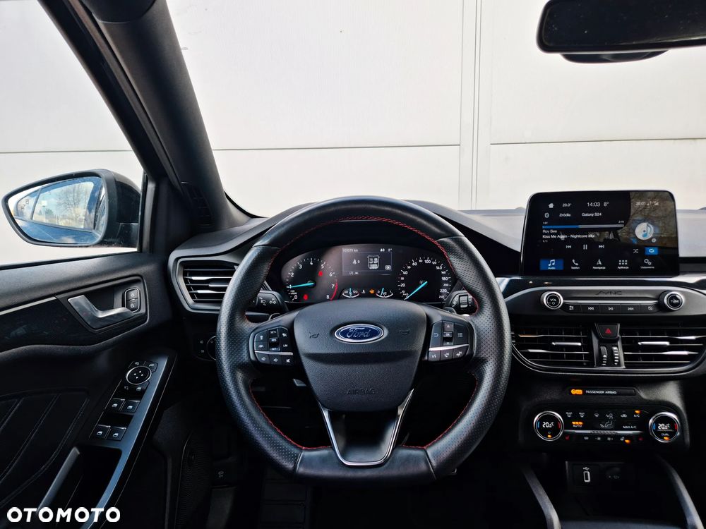 Ford Focus 1.5 EcoBoost ST-Line - 18