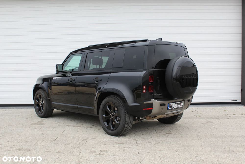 Land Rover Defender - 2