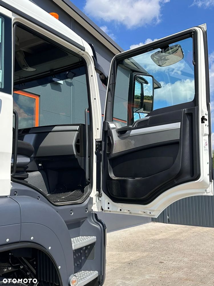 MAN MAN TGS TGX 35.400 // 8x4 // E5 // wywrotka kiper + HDS z czerpakiem / - 28