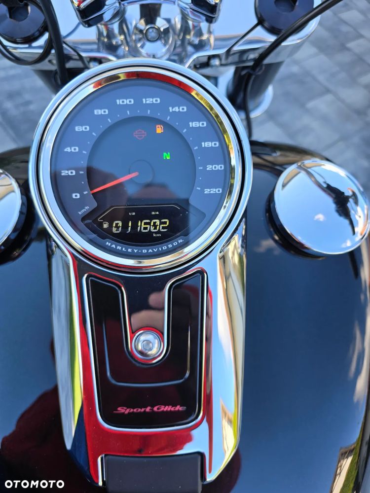 Harley-Davidson Softail Sport Glide - 9