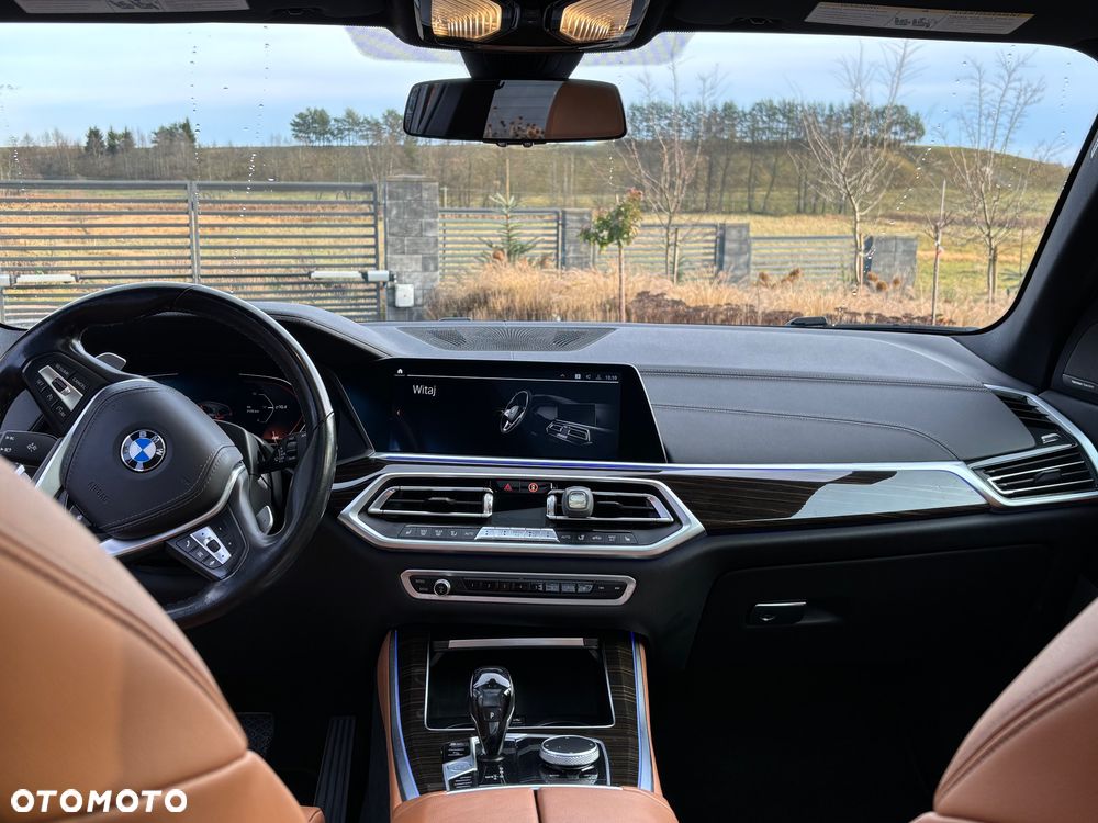 BMW X5 xDrive40i - 12
