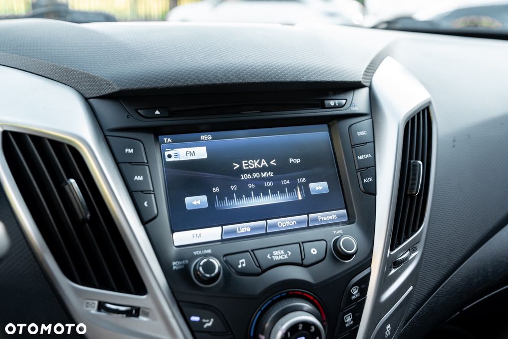 Hyundai Veloster 1.6 Premium - 31