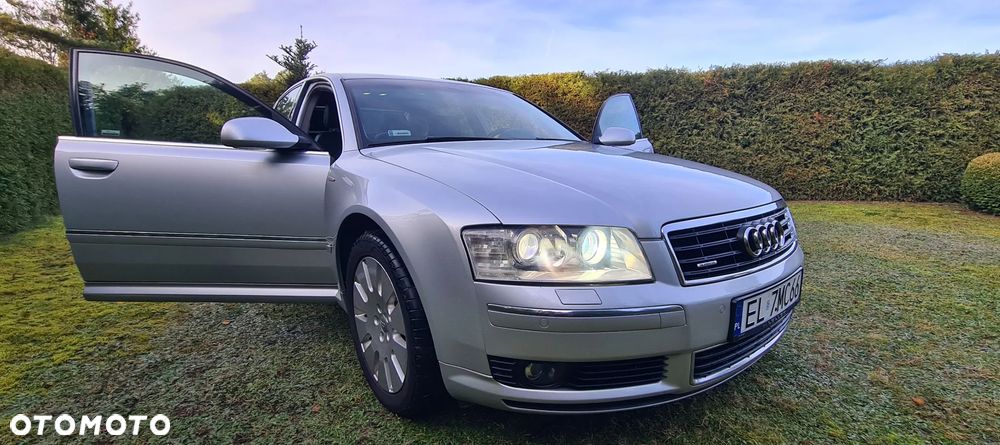 Audi A8 - 30
