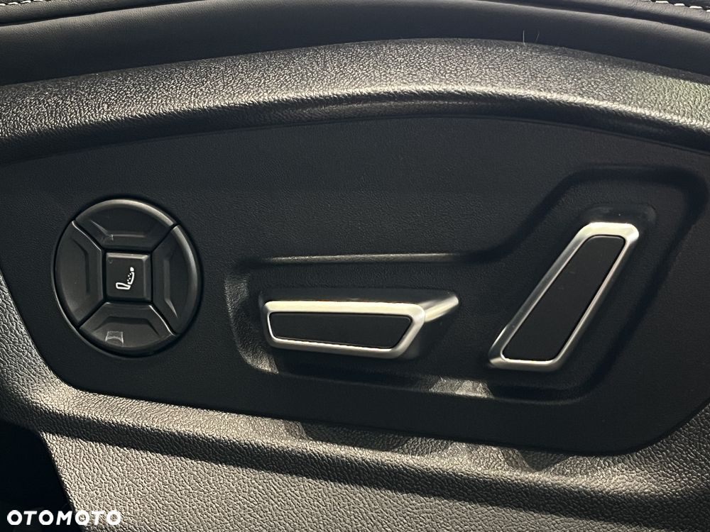 Audi Q8 TFSI e PHEV 360 kW Quattro Tiptronic - 13