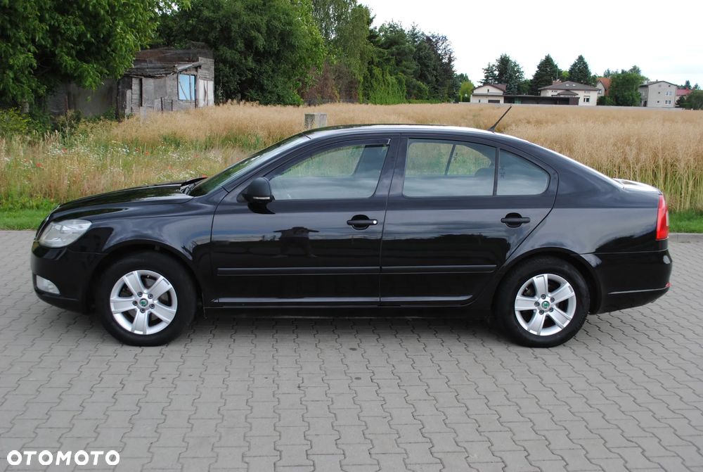 Skoda Octavia 1.6 Elegance - 33