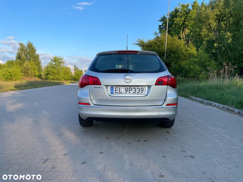 Opel Astra 1.4 T Enjoy - 6