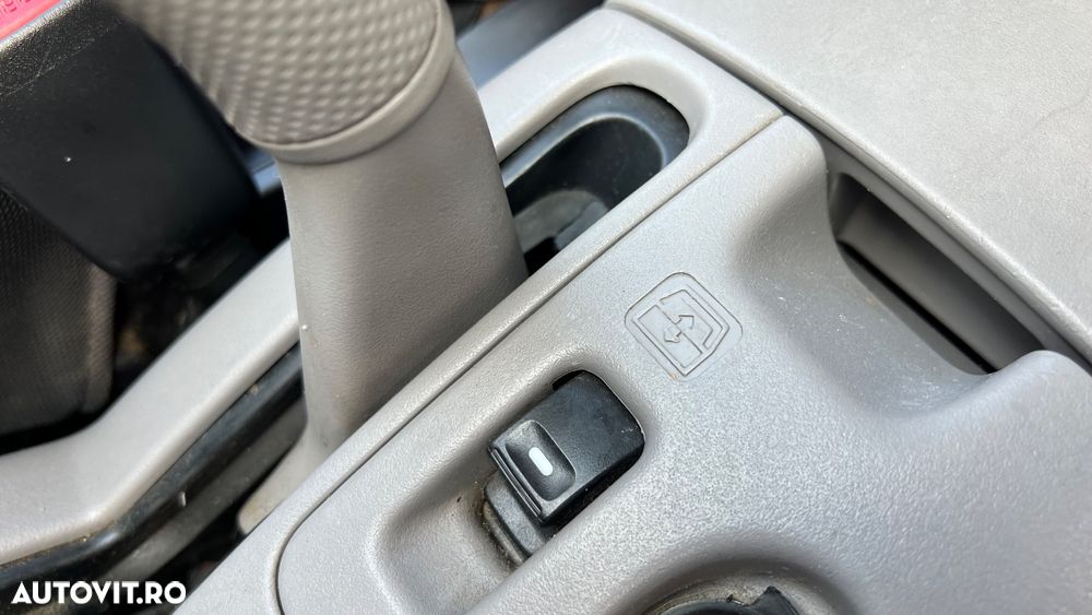 Mitsubishi L200 - 13