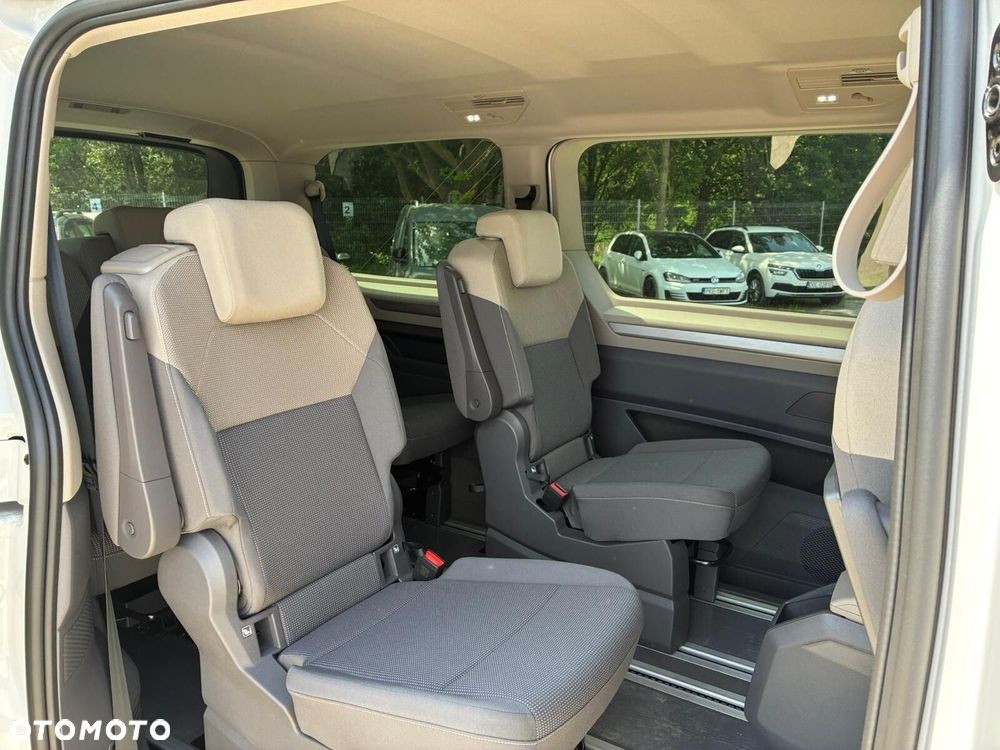 Volkswagen Multivan 2.0 TDI L2 Edition DSG - 17