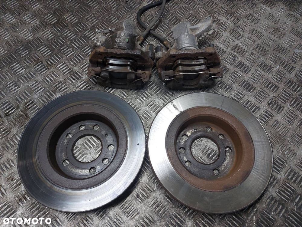 TARCZE HAMULCOWE TYŁ + KLOCKI + ZACISKI OPEL VECTRA C ID: 239593 - 3
