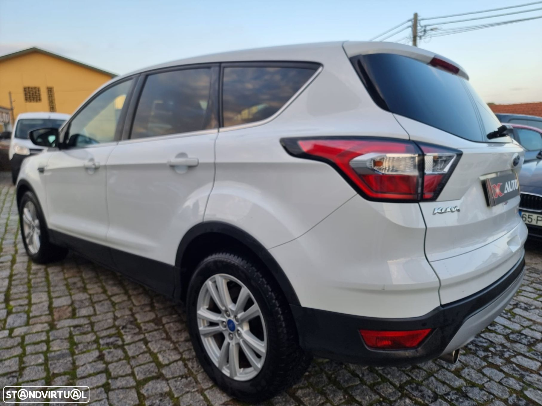 Ford Kuga 1.5 TDCi Titanium - 4