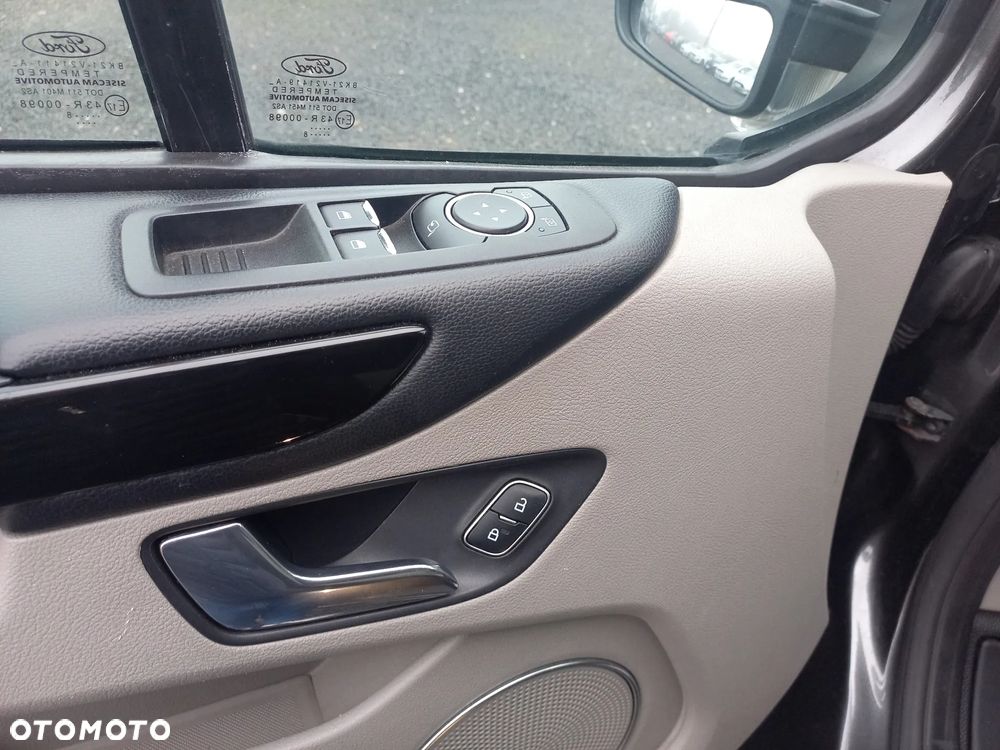 Ford Tourneo Custom 2.0 TDCi L2 Titanium - 34