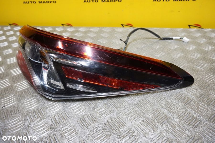 TOYOTA CAMRY 2017 - LAMPA TYŁ PRAWA TYLNA LED USA - 4