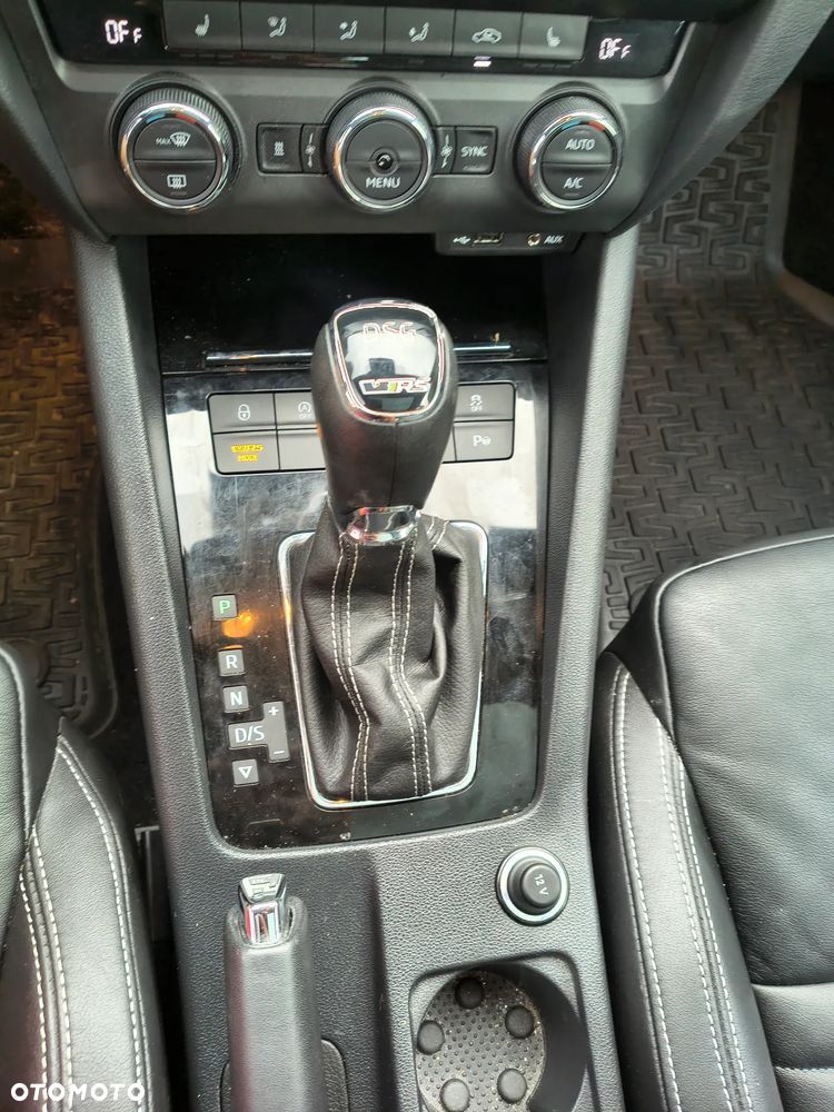 Skoda Octavia 2.0 TSI DSG RS 230 - 26