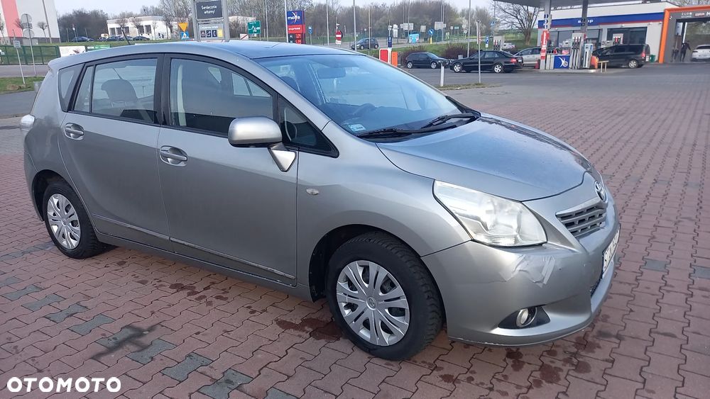 Toyota Verso 1.8 Premium EU5 7os - 10