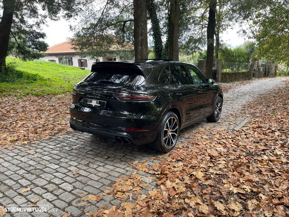 Porsche Cayenne Turbo - 8