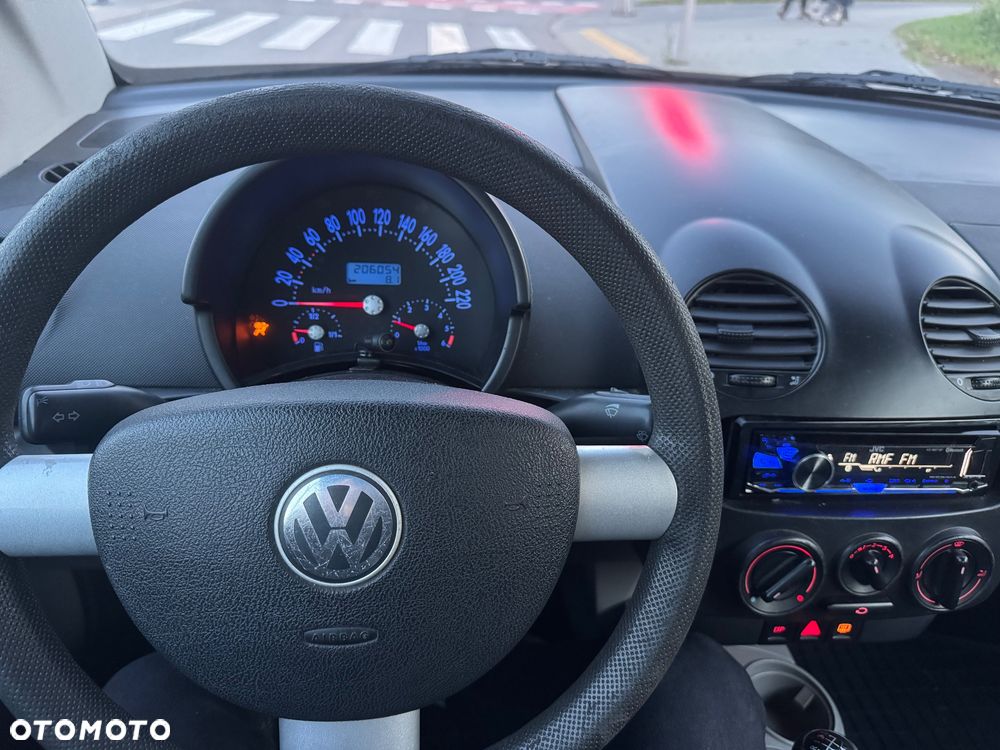 Volkswagen New Beetle 1.4 - 8