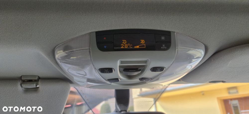 Mercedes-Benz Viano 3.0 CDI Ambiente (d³ugi) - 28