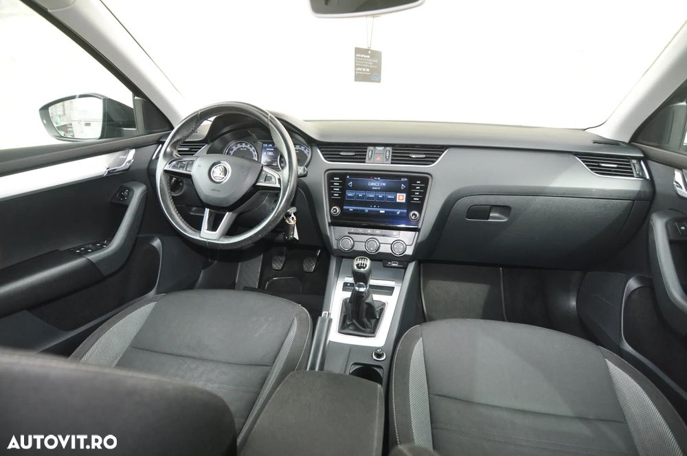 Skoda Octavia 2.0 TDI (Green tec) Ambition - 5