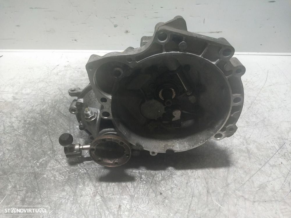 CAIXA VELOCIDADES VOLKSWAGEN POLO 1989 -8P - 3