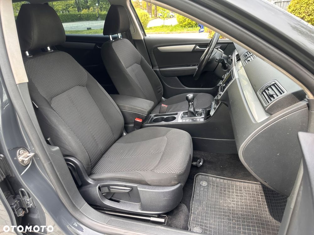Volkswagen Passat 2.0 TDI Comfortline CityLine - 6