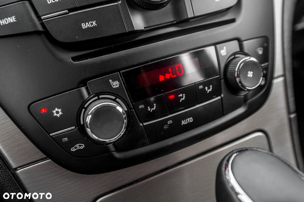 Opel Insignia 2.0 Turbo Sport - 28