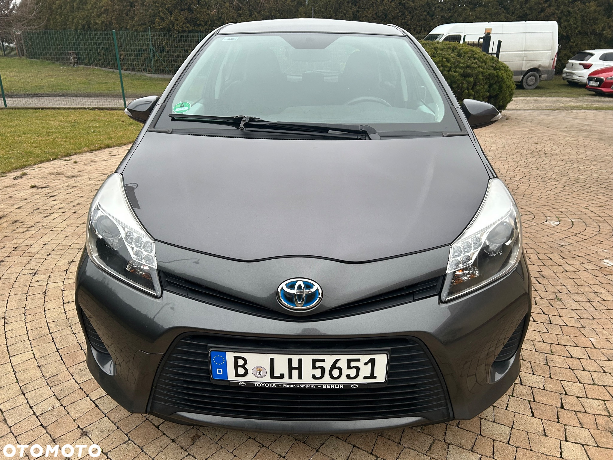 Toyota Yaris Hybrid 100 Active - 7