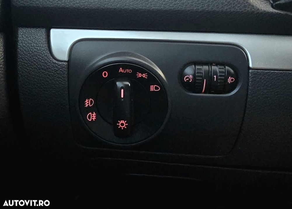 Volkswagen Golf 2.0 TDI Sportline - 16