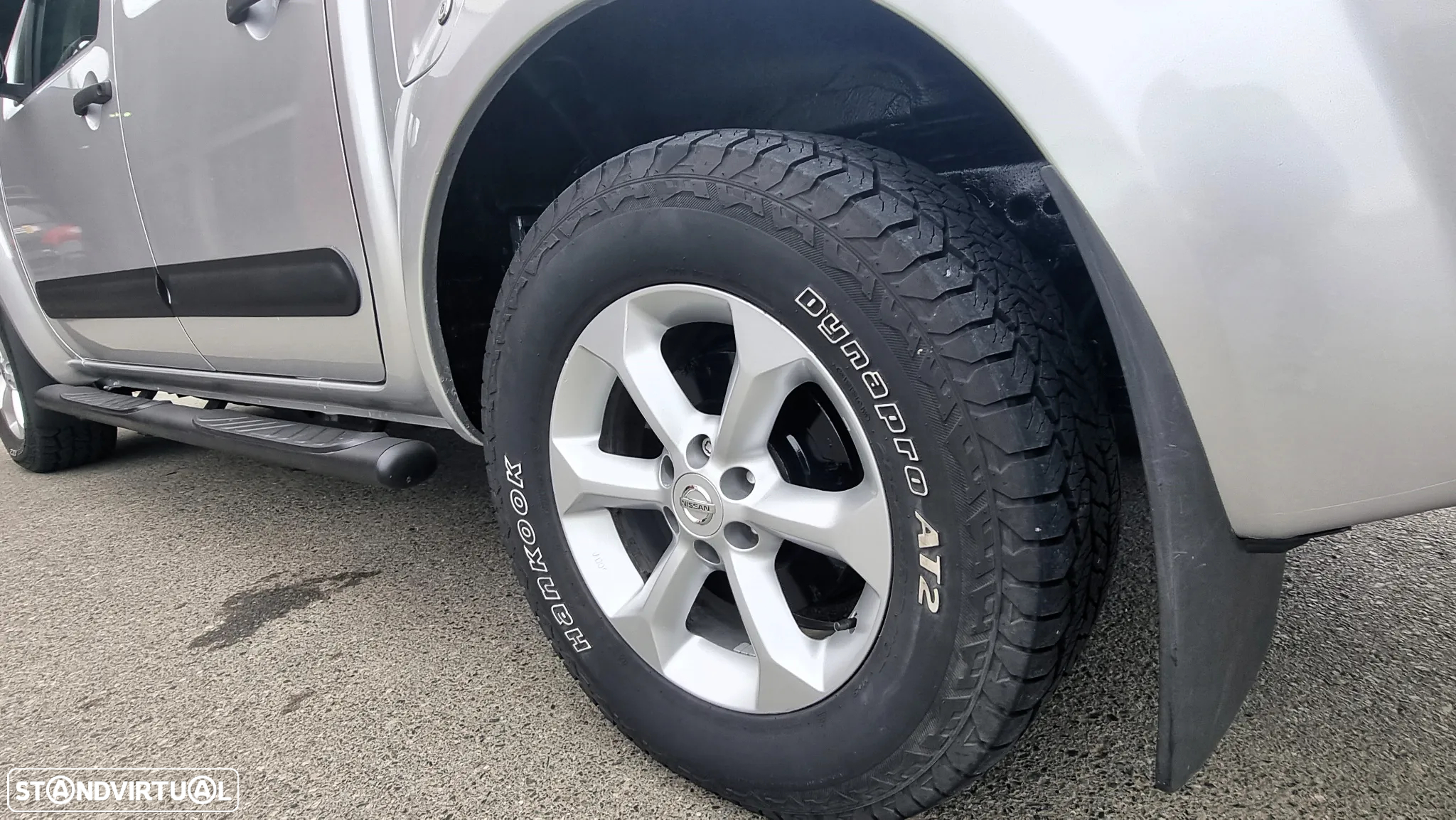 Nissan Navara 2.5 dCi CD Platinium Marfim - 9