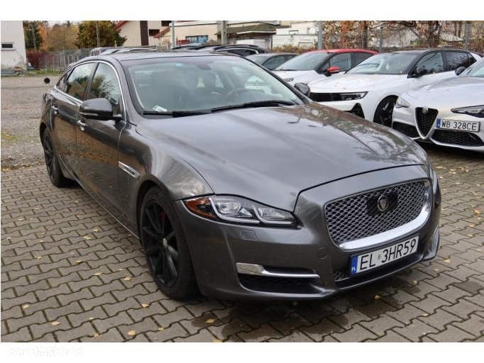 Jaguar XJ 3.0 T LWB AWD Portfolio - 1