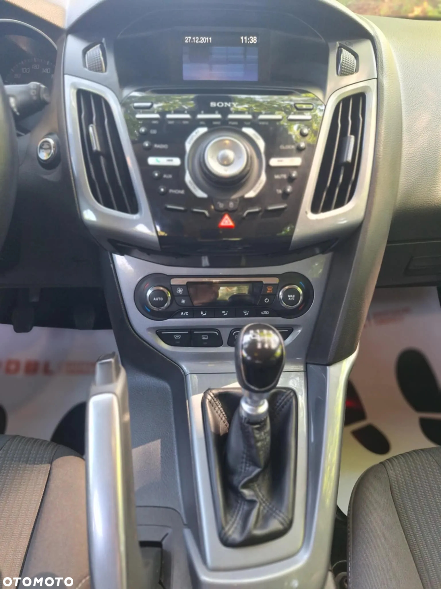 Ford Focus 1.6 EcoBoost Start-Stopp-System Trend - 24