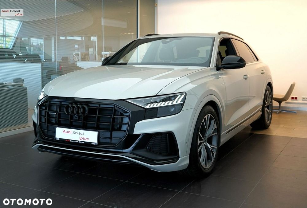 Audi Q8 - 2