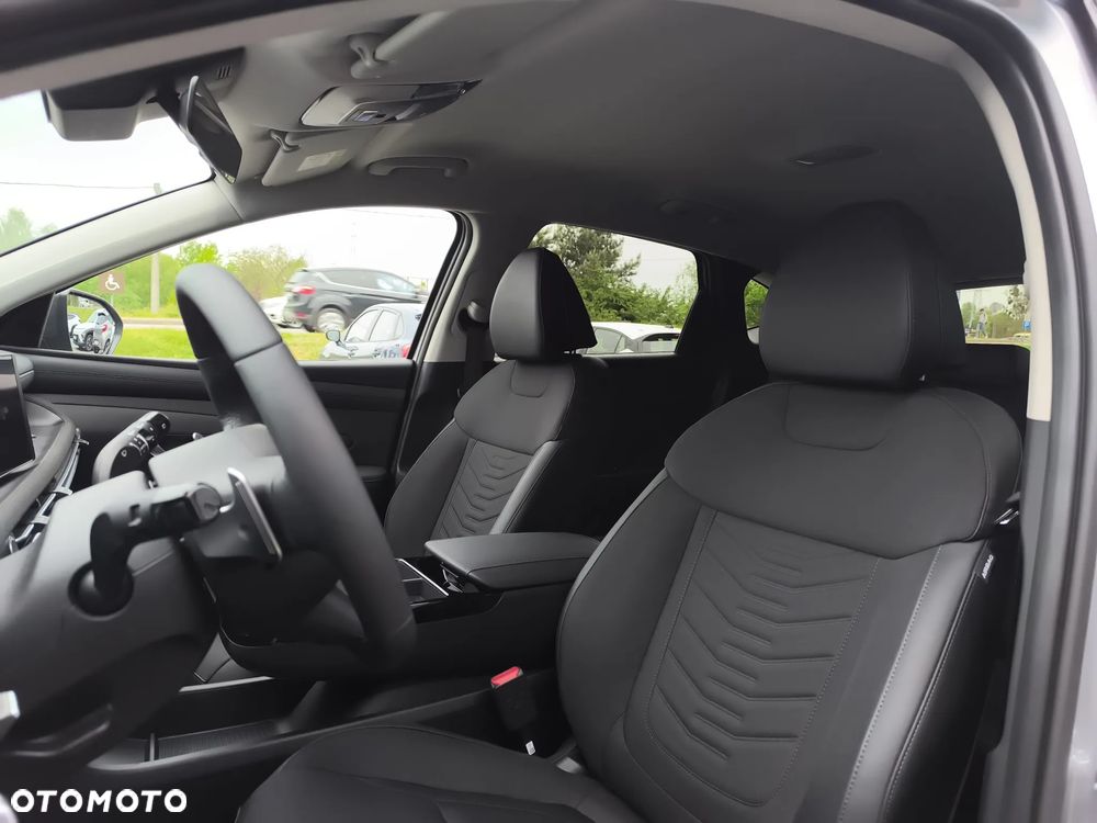 Hyundai Tucson 1.6 T-GDi HEV Executive 2WD - 11
