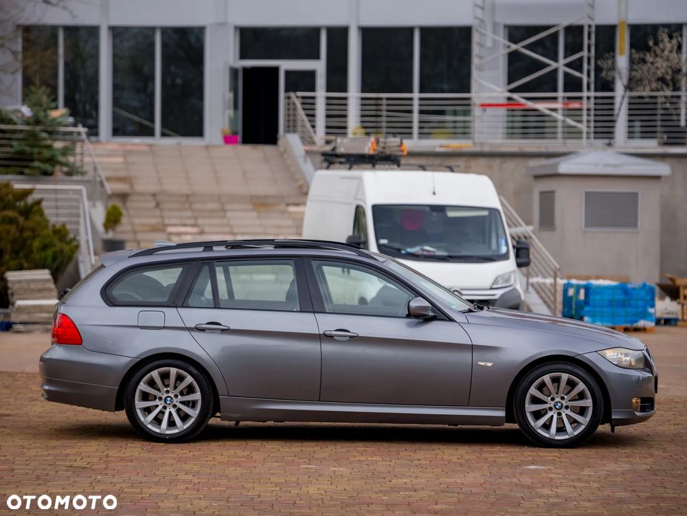 BMW Seria 3 320i Edition Sport - 11