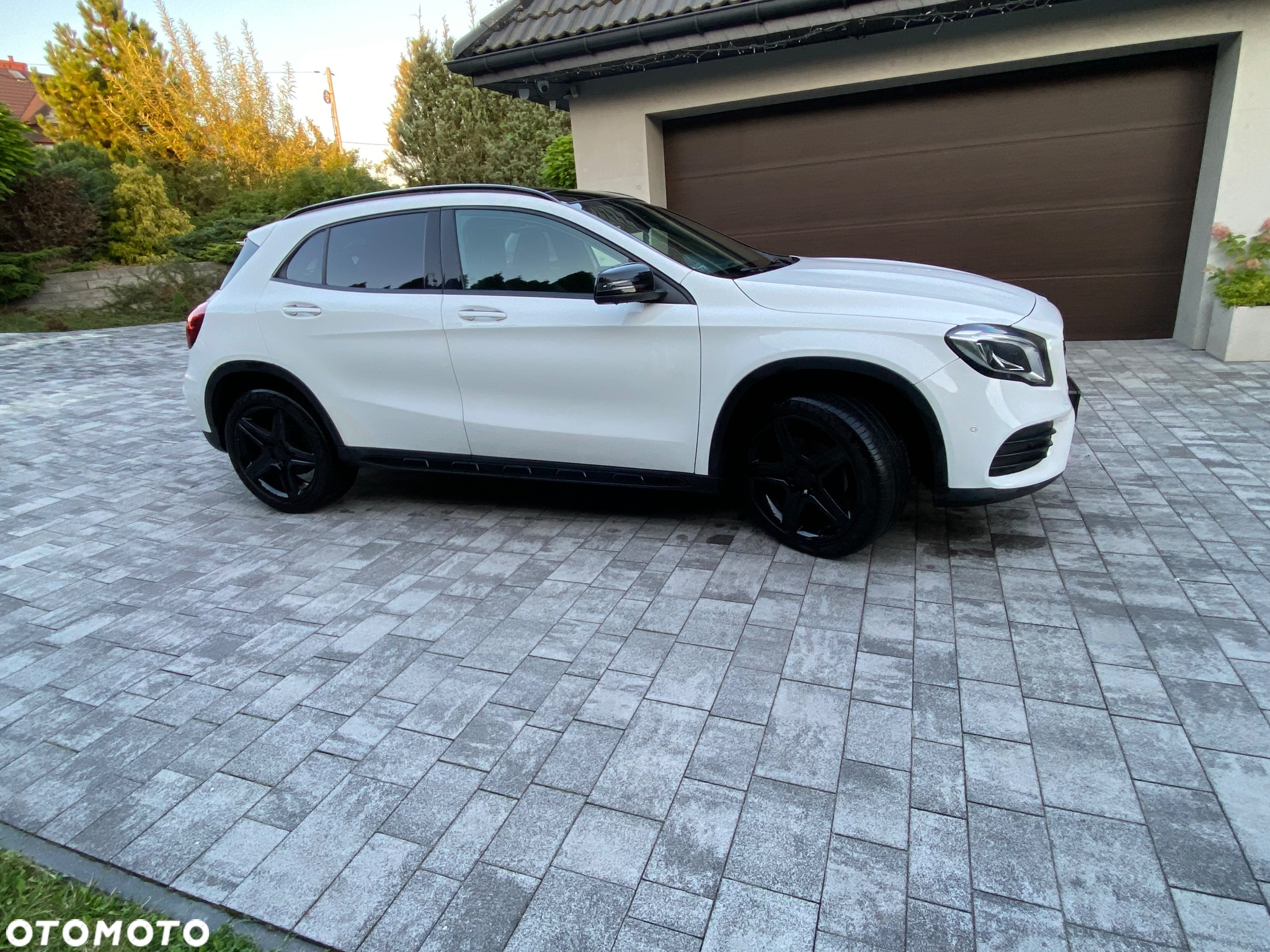 Mercedes-Benz GLA 200 7G-DCT AMG Line - 4