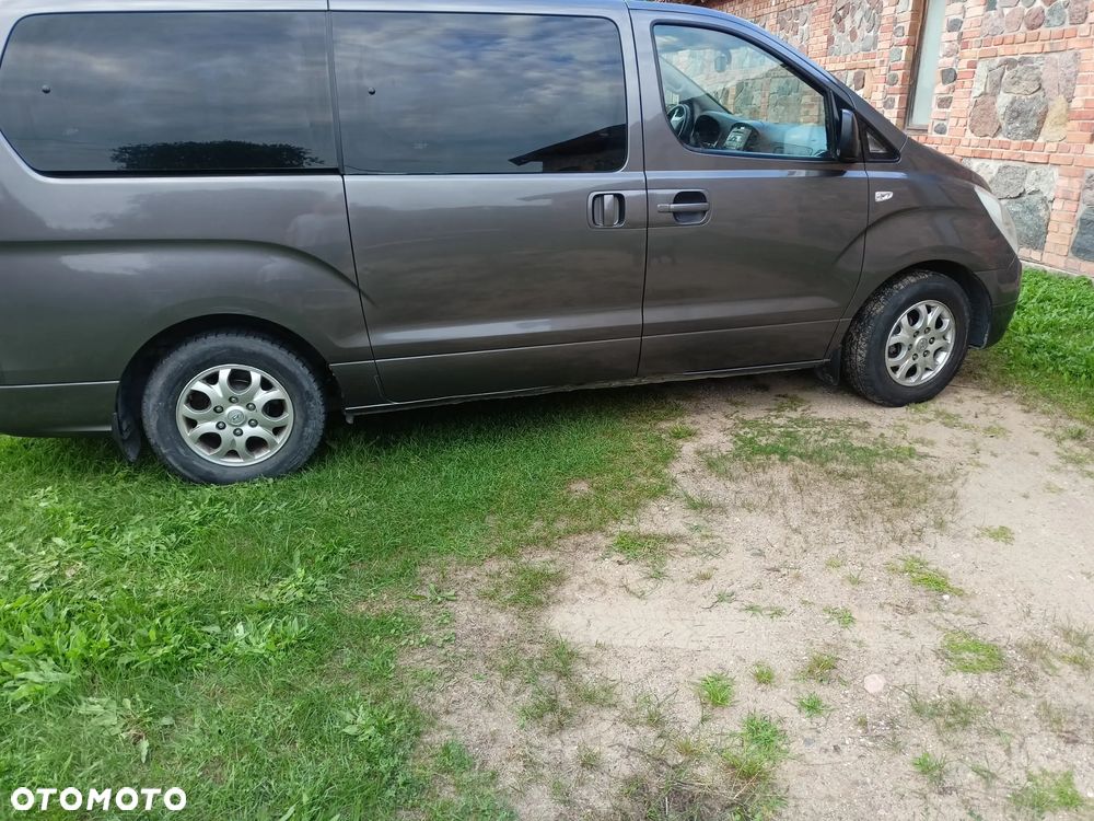 Hyundai H-1 - 10