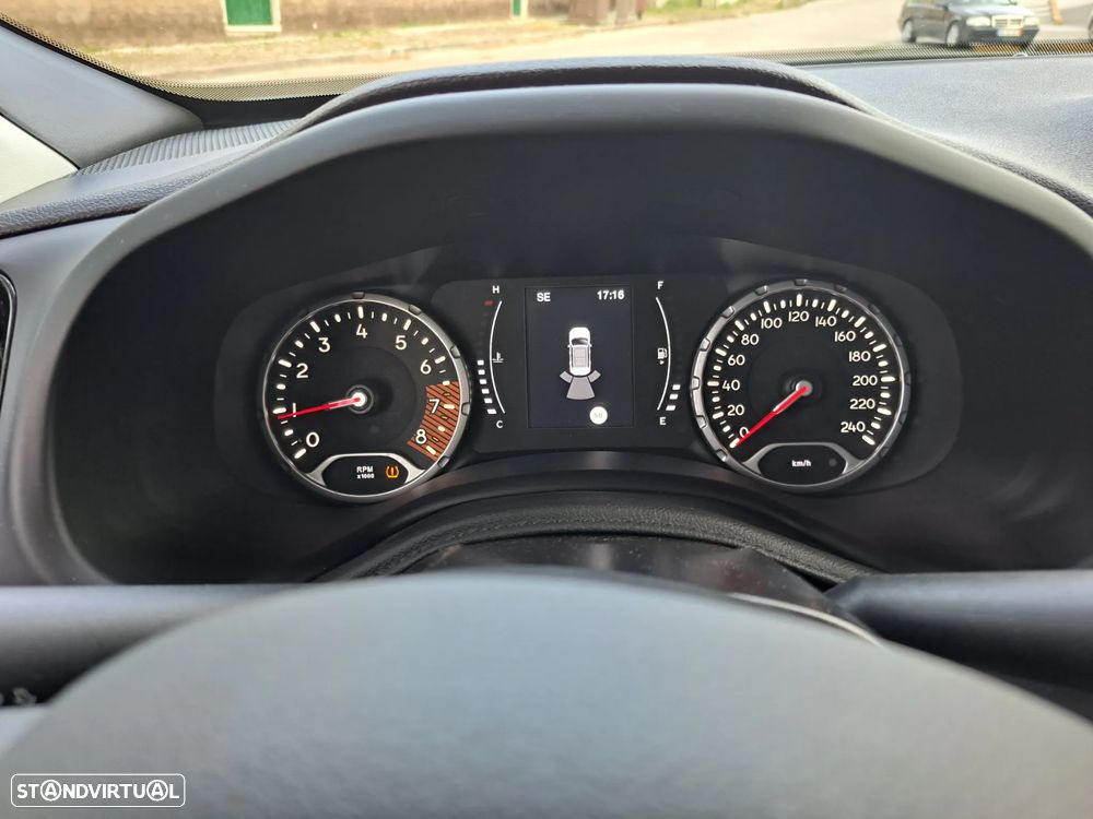 Jeep Renegade 1.0 T Night Eagle - 22