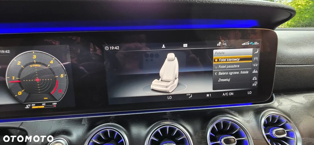 Mercedes-Benz Klasa E 220 d 4-Matic 9G-TRONIC - 21
