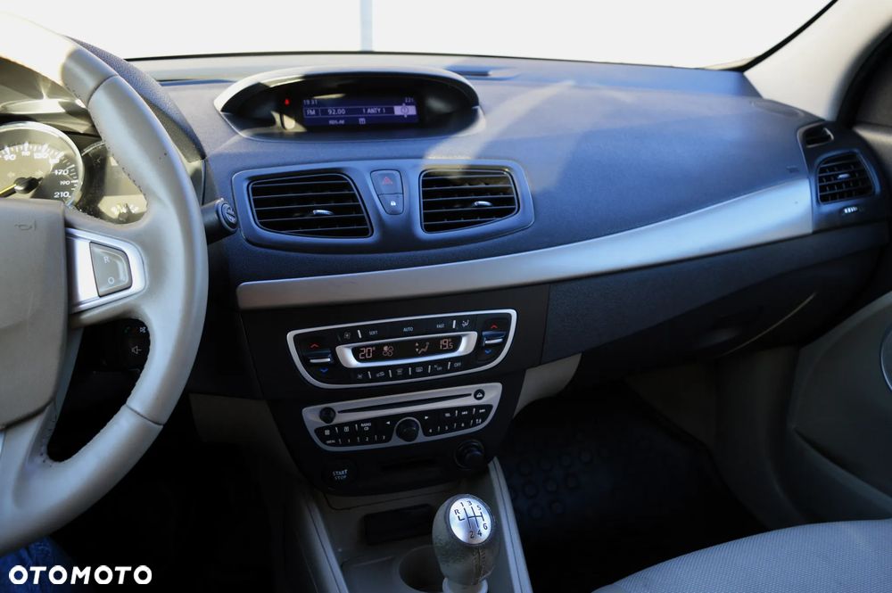 Renault Fluence 1.5 dCi Privilege - 15