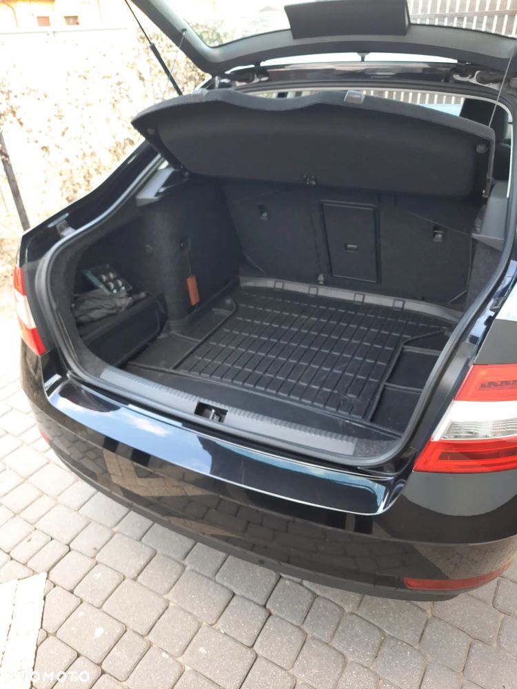 Skoda Octavia 2.0 TDI SCR Ambition - 12