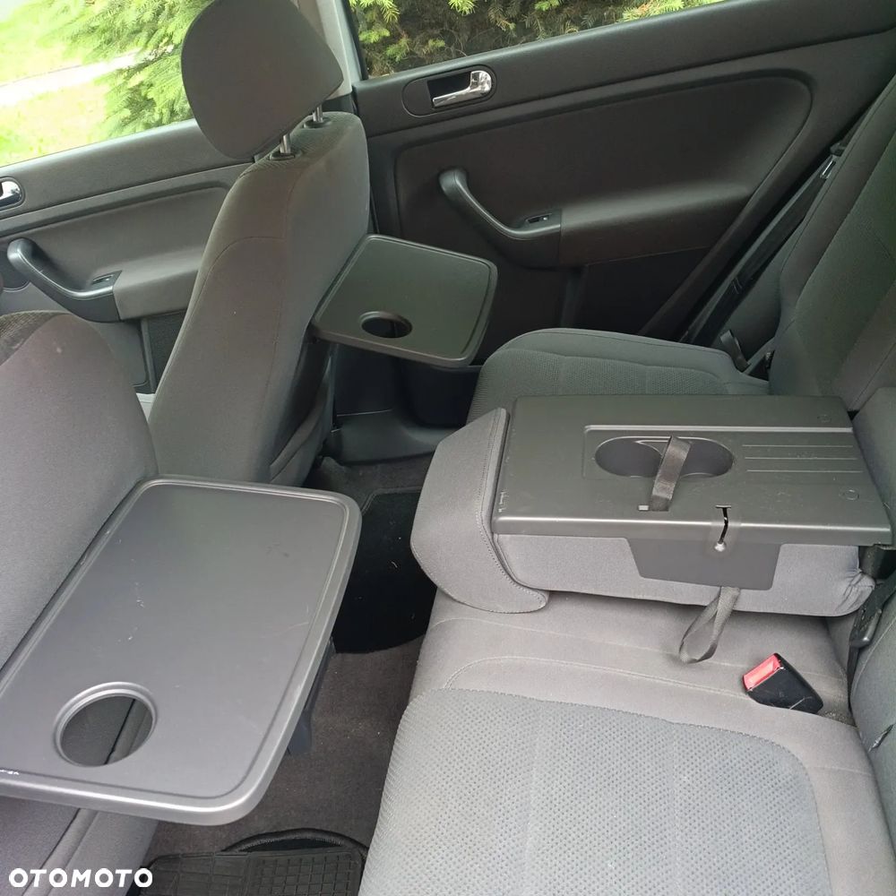 Volkswagen Golf 1.6 FSI Comfortline - 4