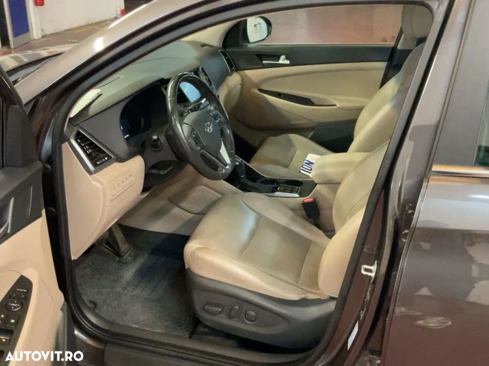 Hyundai Tucson 1.6 T-GDi 4WD 7DCT Premium - 6