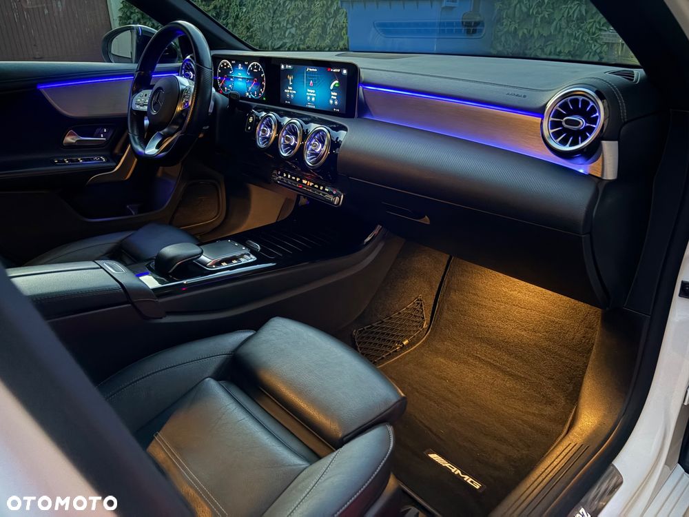 Mercedes-Benz Klasa A 220 4-Matic 7G-DCT - 17